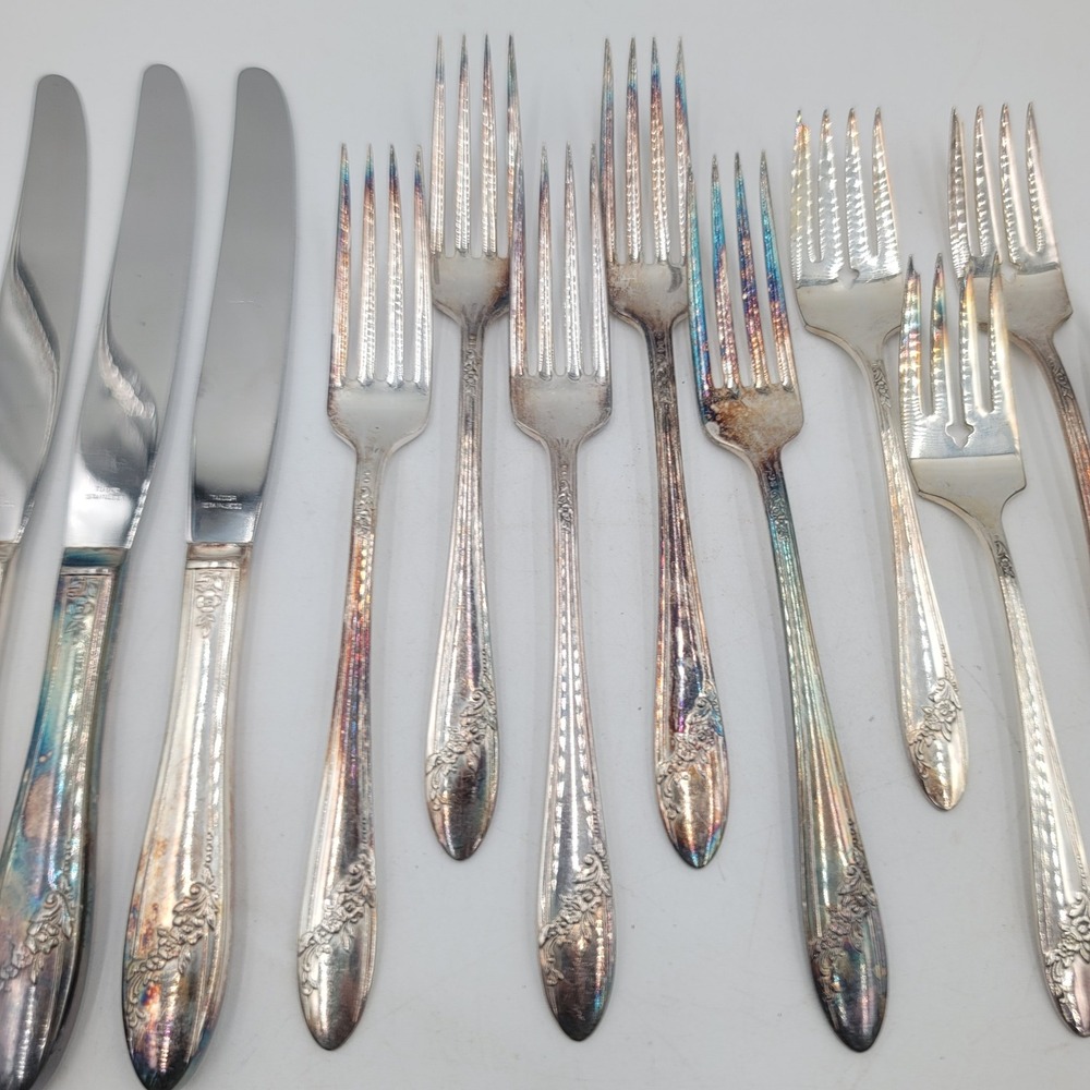 27pc Tudor Plate Oneida Community Queen Bess II Silverplate Flatware Set Floral - Picture 7 of 9